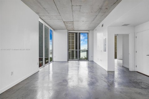 Condominio en venta en Miami, Florida, 1 dormitorio, 68.38 m2 № 1235207 - foto 18