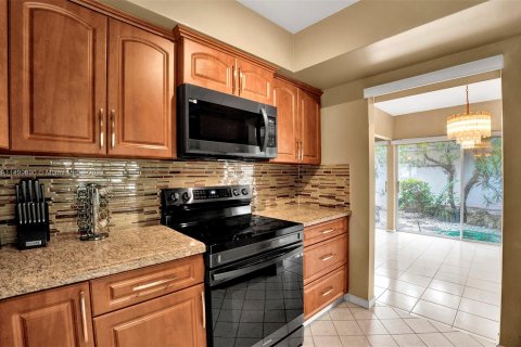 Villa ou maison à vendre à Tamarac, Floride: 2 chambres, 179.39 m2 № 889957 - photo 9