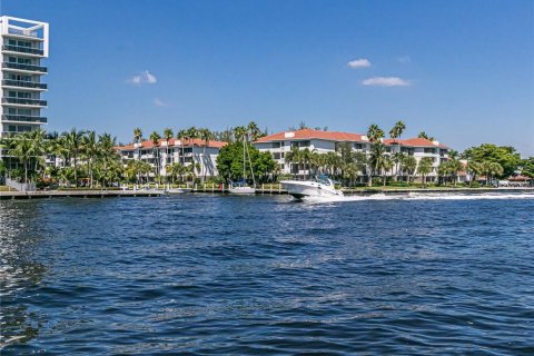 Casa en venta en Pompano Beach, Florida, 3 dormitorios, 258.92 m2 № 109560 - foto 24