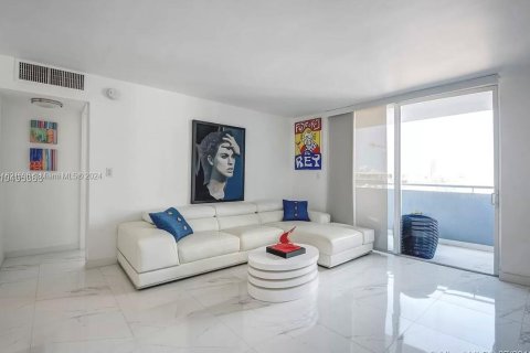 Copropriété à vendre à Miami Beach, Floride: 1 chambre, 70.98 m2 № 1404138 - photo 2