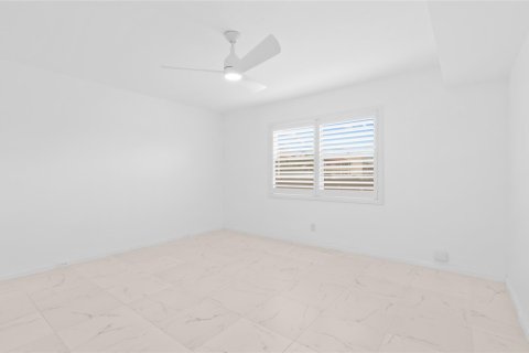 Copropriété à vendre à Coconut Creek, Floride: 2 chambres, 119.38 m2 № 786070 - photo 5