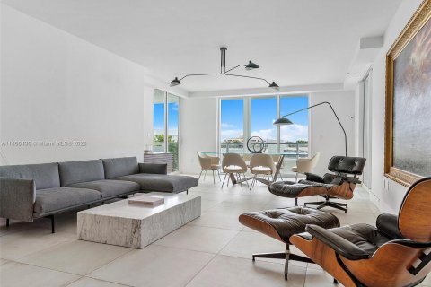 Condominio en venta en Bay Harbor Islands, Florida, 3 dormitorios, 168.99 m2 № 839395 - foto 8