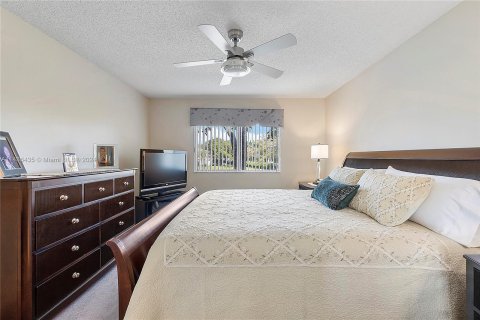 Copropriété à vendre à Tamarac, Floride: 2 chambres, 118.45 m2 № 839362 - photo 15
