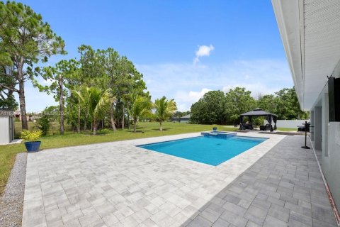 House in Port St. Lucie, Florida 4 bedrooms, 199.83 sq.m. № 1316308 - photo 6