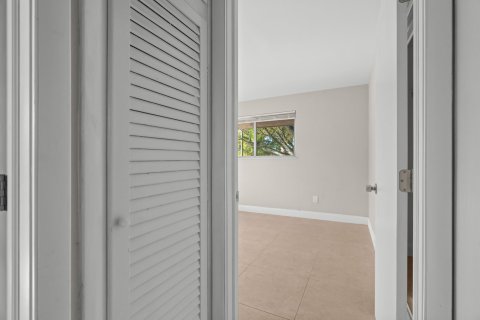 Casa en venta en Pembroke Pines, Florida, 3 dormitorios, 125.23 m2 № 984023 - foto 24