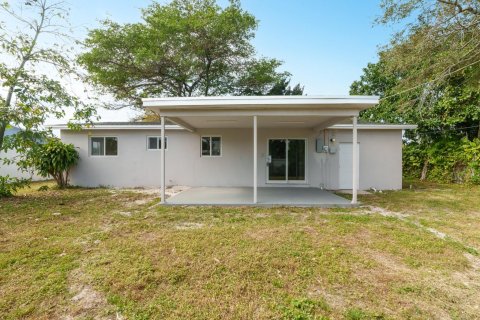 Villa ou maison à vendre à Pembroke Pines, Floride: 3 chambres, 125.23 m2 № 984023 - photo 8