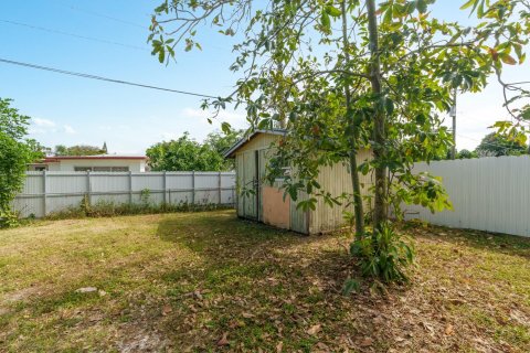 Villa ou maison à vendre à Pembroke Pines, Floride: 3 chambres, 125.23 m2 № 984023 - photo 3