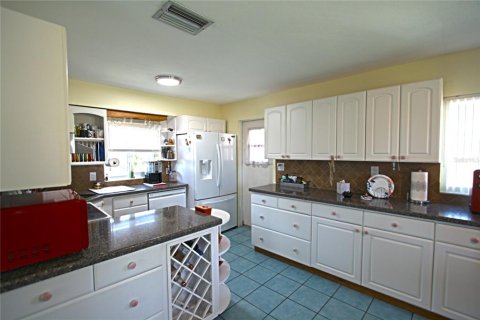 Casa en venta en Lehigh Acres, Florida, 2 dormitorios, 115.66 m2 № 1251004 - foto 13