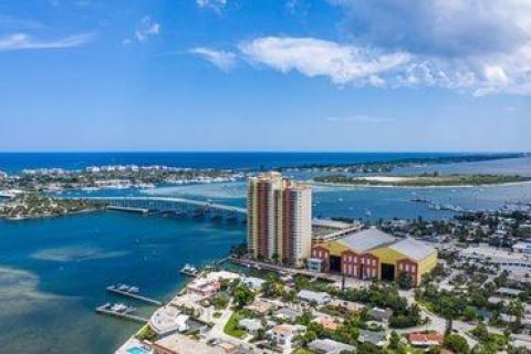 Condominio en venta en Riviera Beach, Florida, 2 dormitorios, 162.02 m2 № 1186651 - foto 24