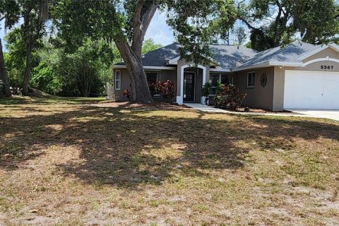 House in North Port, Florida 3 bedrooms, 117.8 sq.m. № 1196823 - photo 4