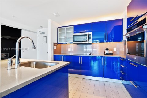 Condo in Fort Lauderdale, Florida, 2 bedrooms  № 1321734 - photo 17