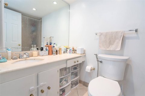 Condo in Miami Beach, Florida, 1 bedroom  № 1325934 - photo 9