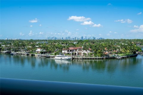 Condo in Miami Beach, Florida, 1 bedroom  № 1325934 - photo 4