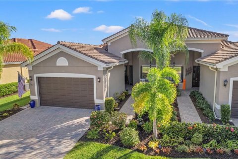 Villa ou maison à vendre à Fort Myers, Floride: 2 chambres, 172.52 m2 № 826824 - photo 2