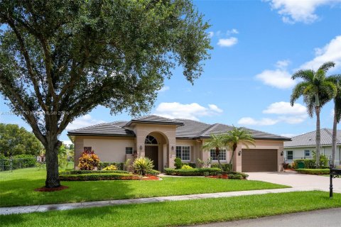 Villa ou maison à vendre à Davie, Floride: 3 chambres, 232.07 m2 № 1329361 - photo 5