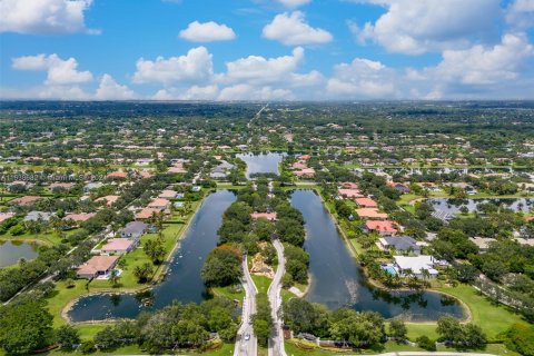 Villa ou maison à vendre à Davie, Floride: 3 chambres, 232.07 m2 № 1329361 - photo 2