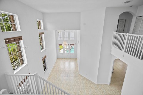 Villa ou maison à vendre à Pembroke Pines, Floride: 5 chambres, 268.95 m2 № 1325376 - photo 14