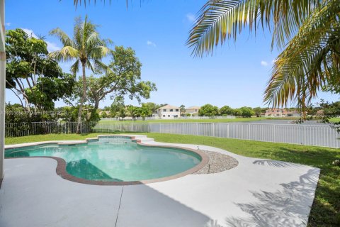 Villa ou maison à vendre à Pembroke Pines, Floride: 5 chambres, 268.95 m2 № 1325376 - photo 6