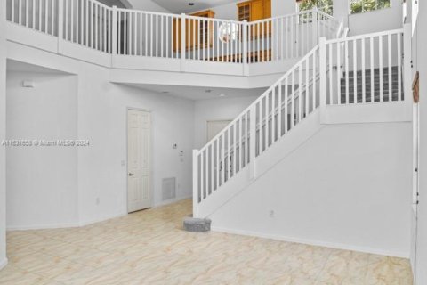 Villa ou maison à vendre à Pembroke Pines, Floride: 5 chambres, 268.95 m2 № 1325376 - photo 17