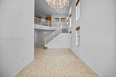 Villa ou maison à vendre à Pembroke Pines, Floride: 5 chambres, 268.95 m2 № 1325376 - photo 15