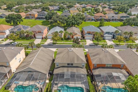 Villa ou maison à vendre à Kissimmee, Floride: 7 chambres, 267.65 m2 № 1354851 - photo 2