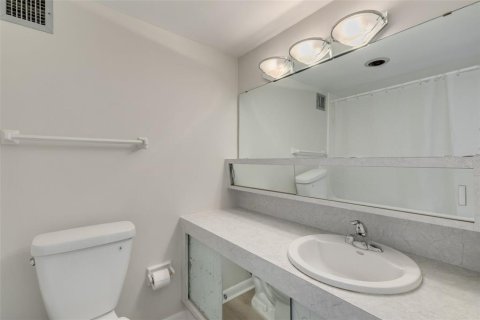 Copropriété à vendre à Clearwater, Floride: 2 chambres, 125.42 m2 № 1358047 - photo 27