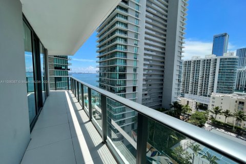 Copropriété à louer à Miami, Floride: 2 chambres, 107.02 m2 № 1206881 - photo 1