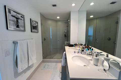 Copropriété à louer à Miami, Floride: 2 chambres, 107.02 m2 № 1206881 - photo 23