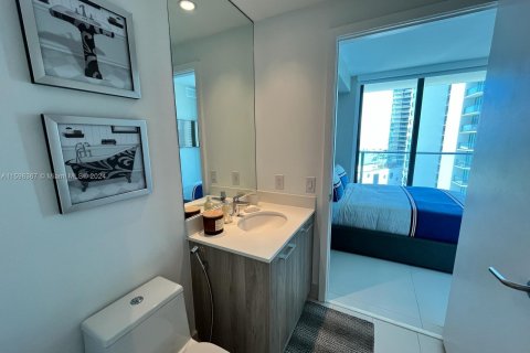 Copropriété à louer à Miami, Floride: 2 chambres, 107.02 m2 № 1206881 - photo 13