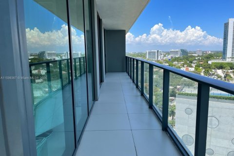 Copropriété à louer à Miami, Floride: 2 chambres, 107.02 m2 № 1206881 - photo 2