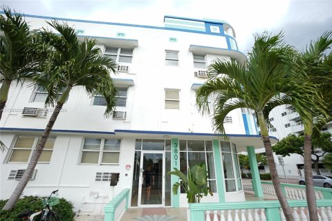 Studio in the Condo in Miami Beach, Florida  № 519928 - photo 19