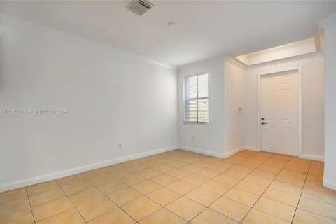 Casa en venta en Doral, Florida, 3 dormitorios, 156.35 m2 № 1098369 - foto 12