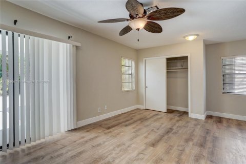Casa en venta en Fort Lauderdale, Florida, 2 dormitorios, 115.76 m2 № 1098370 - foto 17