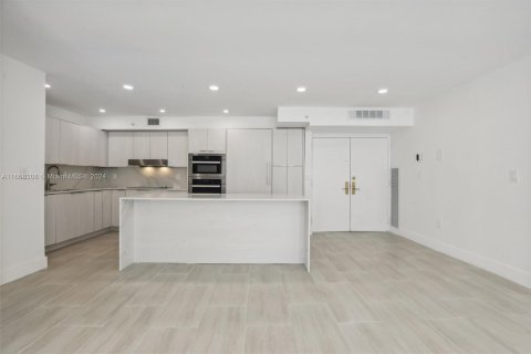 Condo in Miami Beach, Florida, 3 bedrooms  № 1385701 - photo 8