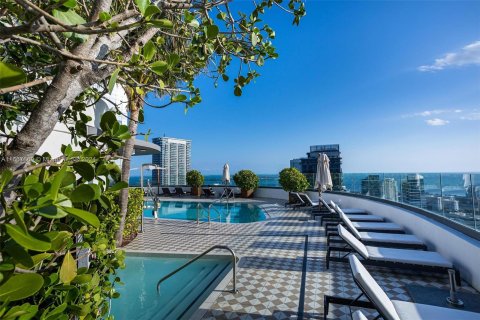 Condo in Miami, Florida, 2 bedrooms  № 1385740 - photo 20