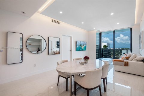 Condominio en venta en Miami, Florida, 2 dormitorios, 116.41 m2 № 1385740 - foto 6