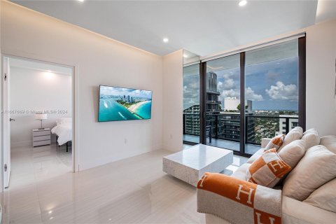 Condominio en venta en Miami, Florida, 2 dormitorios, 116.41 m2 № 1385740 - foto 4