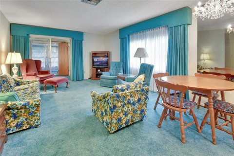 Condo in DeLand, Florida, 2 bedrooms  № 1349437 - photo 6