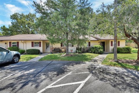 Copropriété à vendre à DeLand, Floride: 2 chambres, 90.95 m2 № 1349437 - photo 2