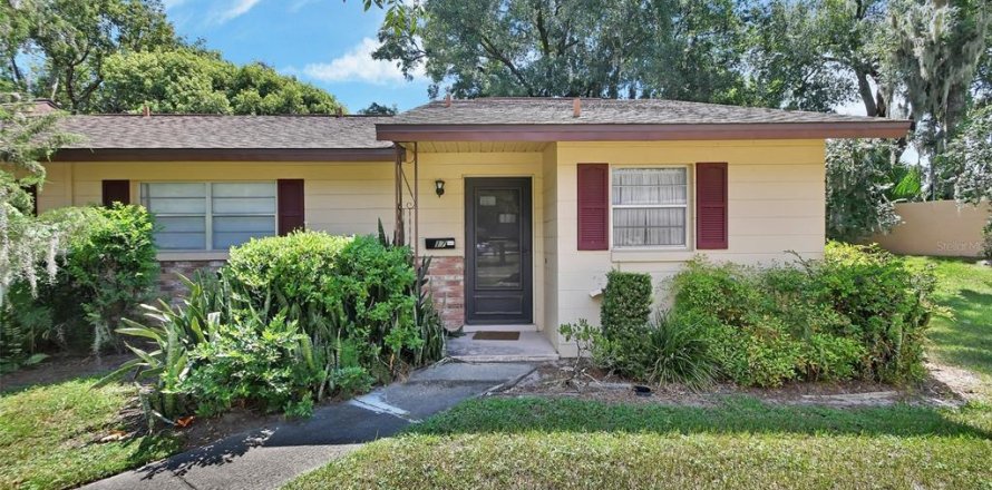 Condo in DeLand, Florida, 2 bedrooms  № 1349437