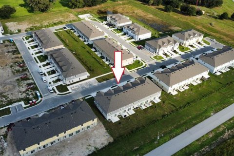 Touwnhouse à louer à Lakeland, Floride: 3 chambres, 157.38 m2 № 1371979 - photo 4