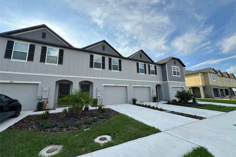 Touwnhouse à louer à Lakeland, Floride: 3 chambres, 157.38 m2 № 1371979 - photo 2