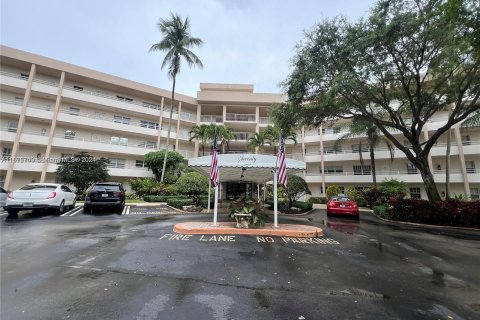 Condominio en venta en Pompano Beach, Florida, 3 dormitorios, 139.35 m2 № 1400017 - foto 3