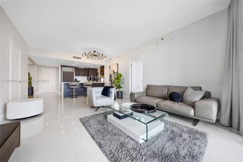 Condominio en venta en Miami, Florida, 2 dormitorios, 121.98 m2 № 1431267 - foto 10