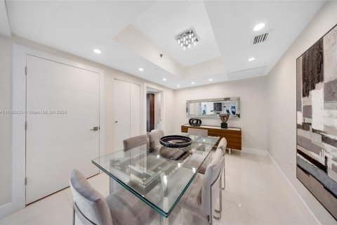 Condominio en venta en Miami, Florida, 2 dormitorios, 121.98 m2 № 1431267 - foto 18