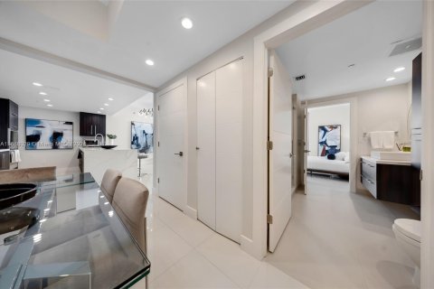 Condominio en venta en Miami, Florida, 2 dormitorios, 121.98 m2 № 1431267 - foto 17