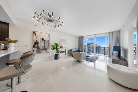 Condominio en venta en Miami, Florida, 2 dormitorios, 121.98 m2 № 1431267 - foto 6