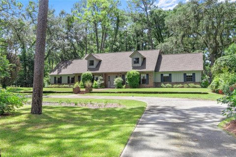 Villa ou maison à vendre à DeLand, Floride: 4 chambres, 220.18 m2 № 1285909 - photo 1