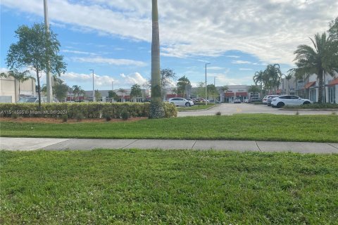 Immobilier commercial à vendre à Cooper City, Floride № 949516 - photo 5