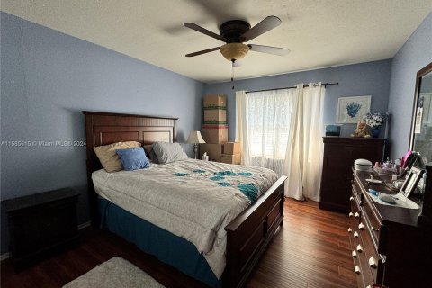 Casa en venta en LaBelle, Florida, 2 dormitorios № 1172004 - foto 7